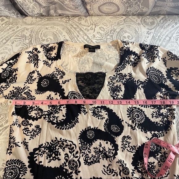 August Silk cream and black with lace ~XL - Picture 5 of 6